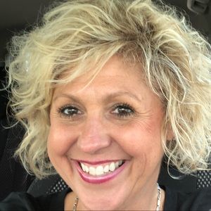 Meet your Posher, Jana